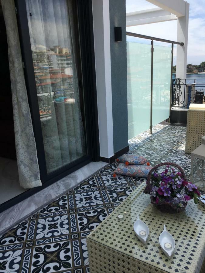 Pela Veranda Exquisite Suites Neos Marmaras Exterior photo